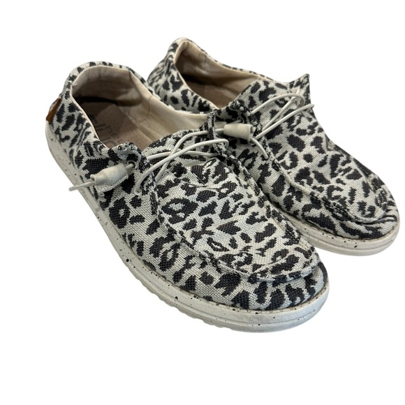Hey Dude Shoes - Women’s Hey Dude Wendy Woven Cheetah Gray Slip On Shoes Size 9
